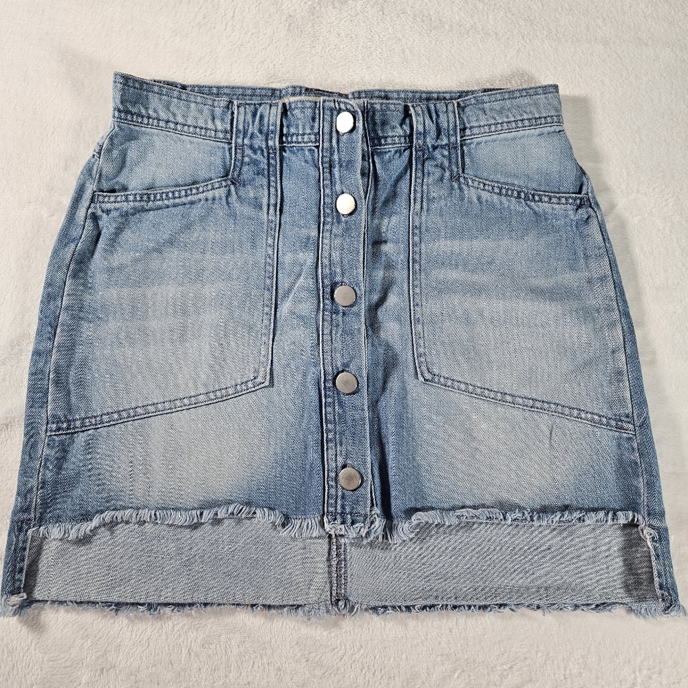 Chelsea & Violet Denim Skirt Womens Size 26 Jean Mini Button Up Fringe Raw Hem